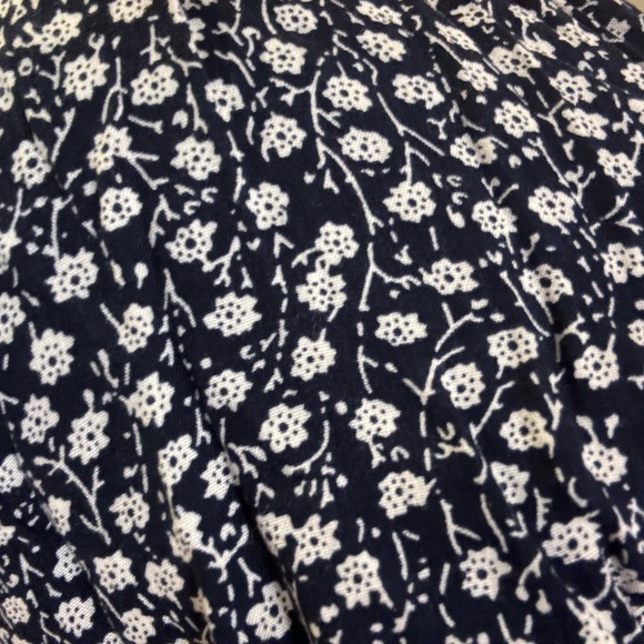 Floral Tube Too - Picture 2 of 8